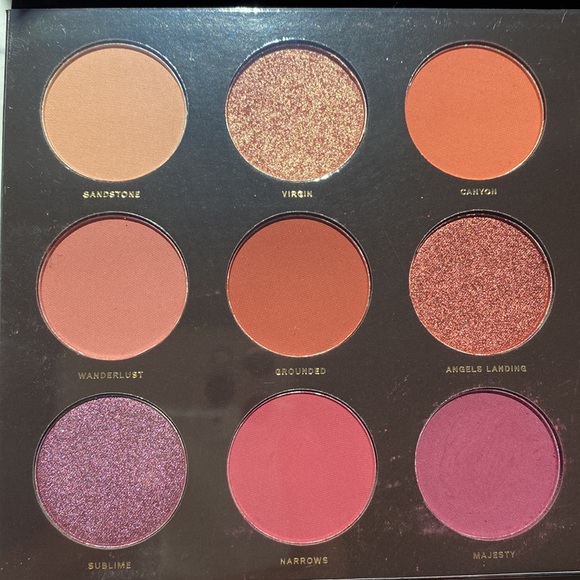 HIPDOT New Eyeshadow Palette ZION Discontinued - Picture 3 of 10